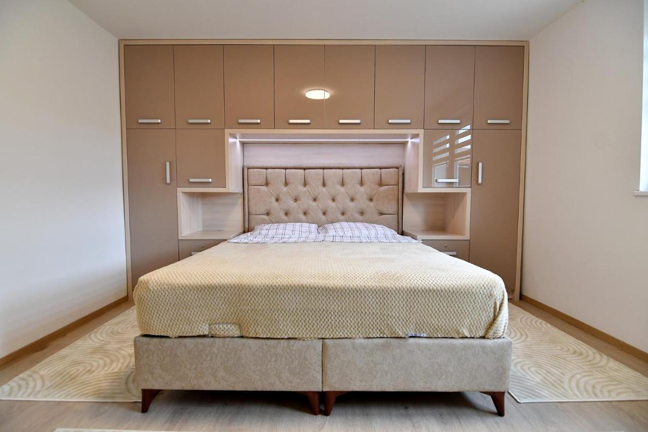 Garden Of Dreams & Free Private Parking Apartment SJJ Exterior foto
